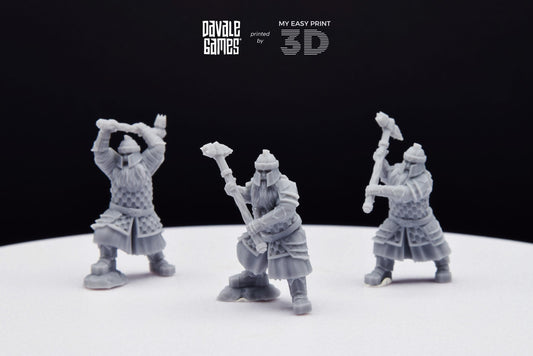 Silver Goat Dwarf with Hammer - Davale Games - 3D Printed with high quality resin for LOTR/D&D games