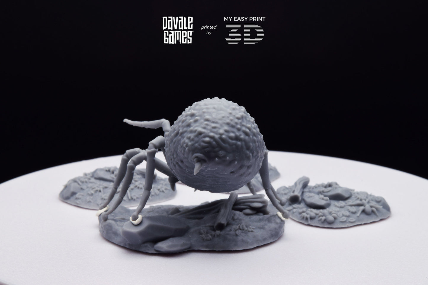 Queen of Spiders and sons - Davale Games - 3D Printed with high quality resin for LOTR/D&D games