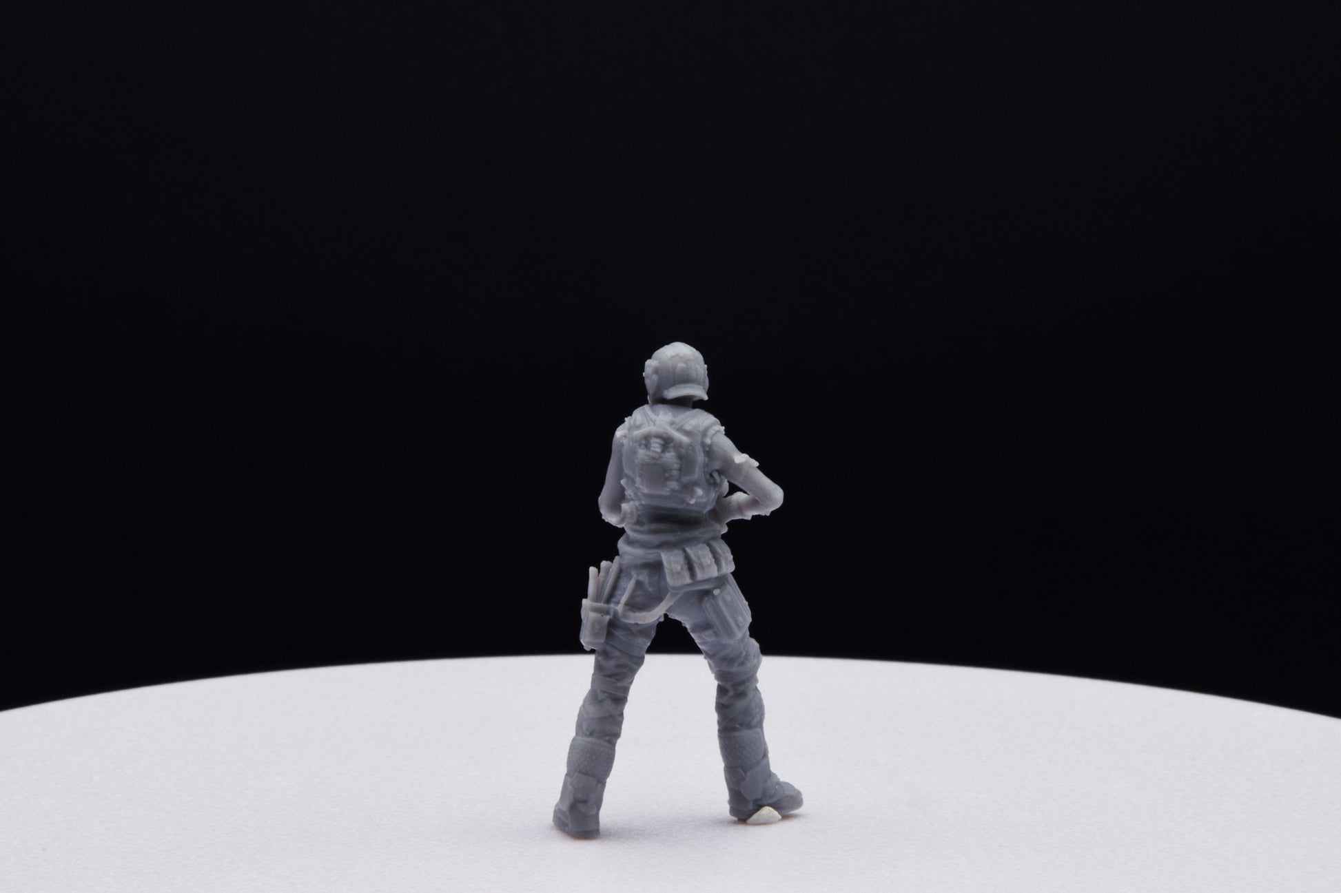 Gears Of War Lizzie Carmine Miniature - TheSTLSmith - 3D Printed with high quality resin for Skirmish/D&D games