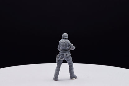 Gears Of War Lizzie Carmine Miniature - TheSTLSmith - 3D Printed with high quality resin for Skirmish/D&D games