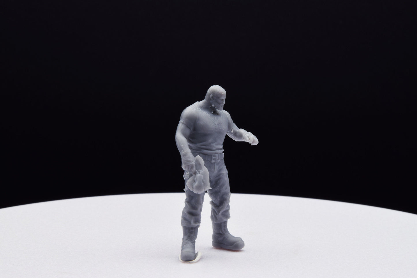 Gears Of War Marcus Old Retired Miniature - TheSTLSmith - 3D Printed with high quality resin for Skirmish/D&D games