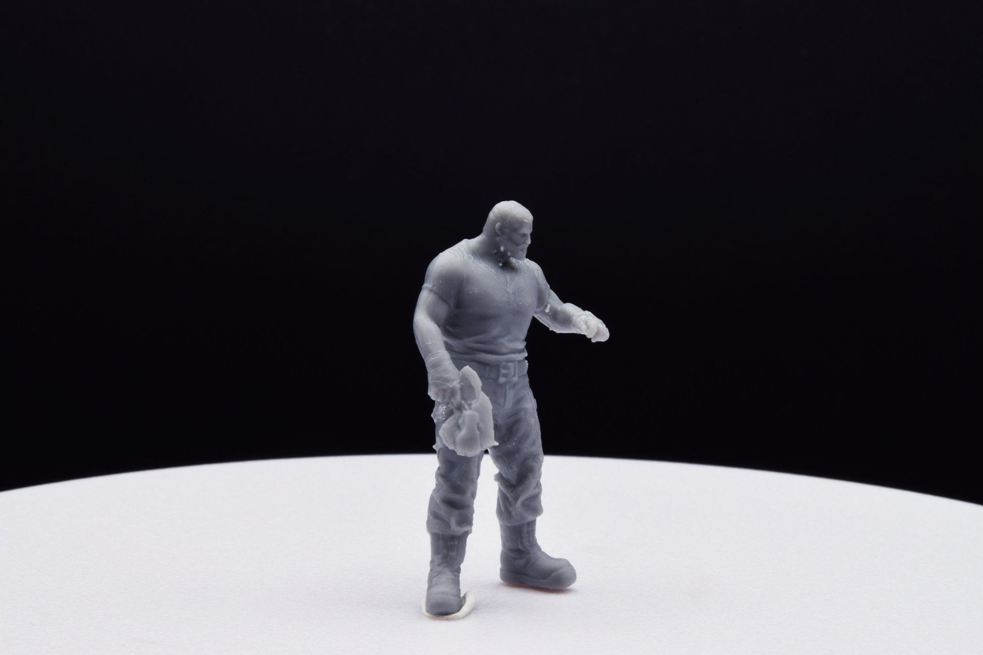 Gears Of War Marcus Old Retired Miniature - TheSTLSmith - 3D Printed with high quality resin for Skirmish/D&D games