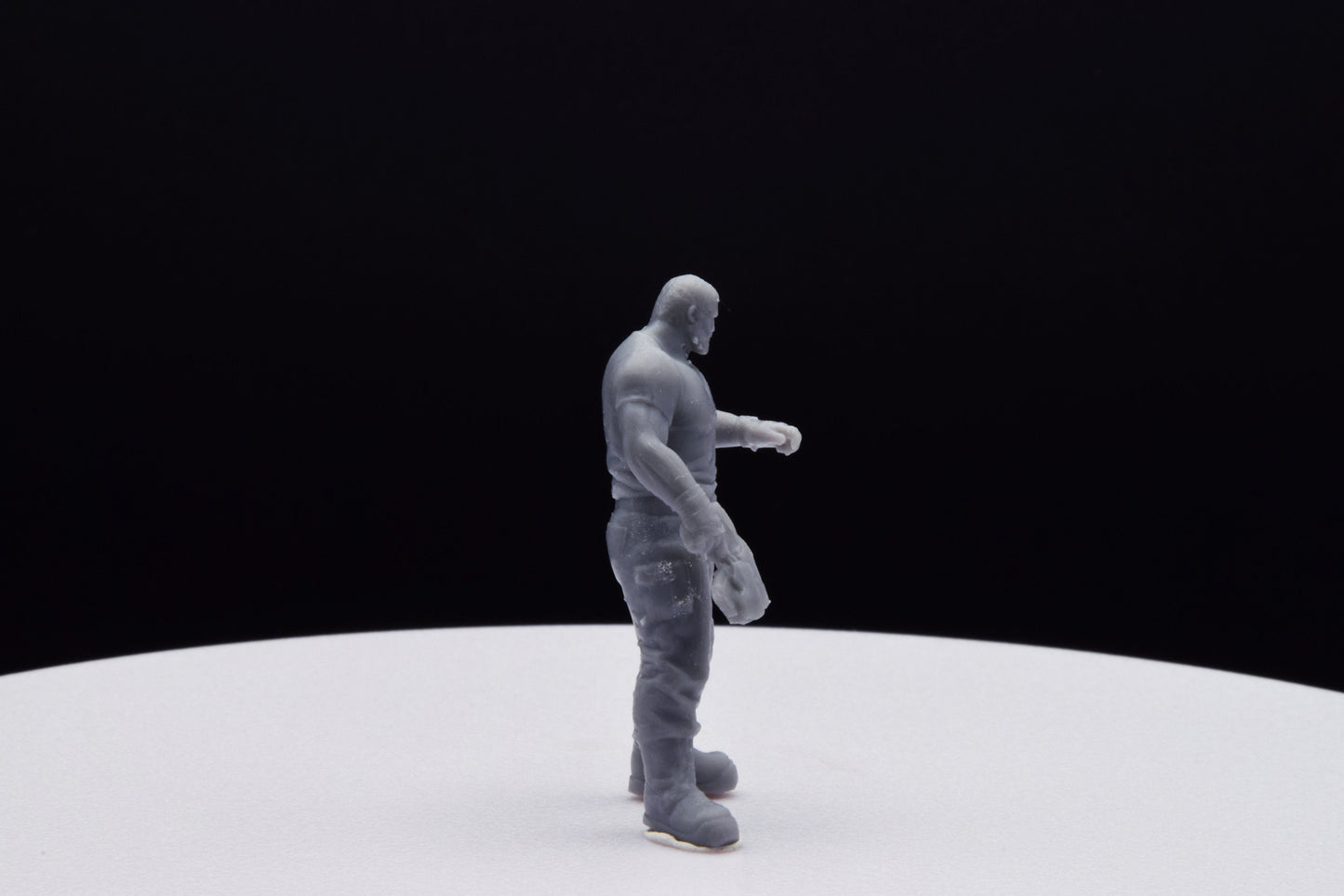 Gears Of War Marcus Old Retired Miniature - TheSTLSmith - 3D Printed with high quality resin for Skirmish/D&D games