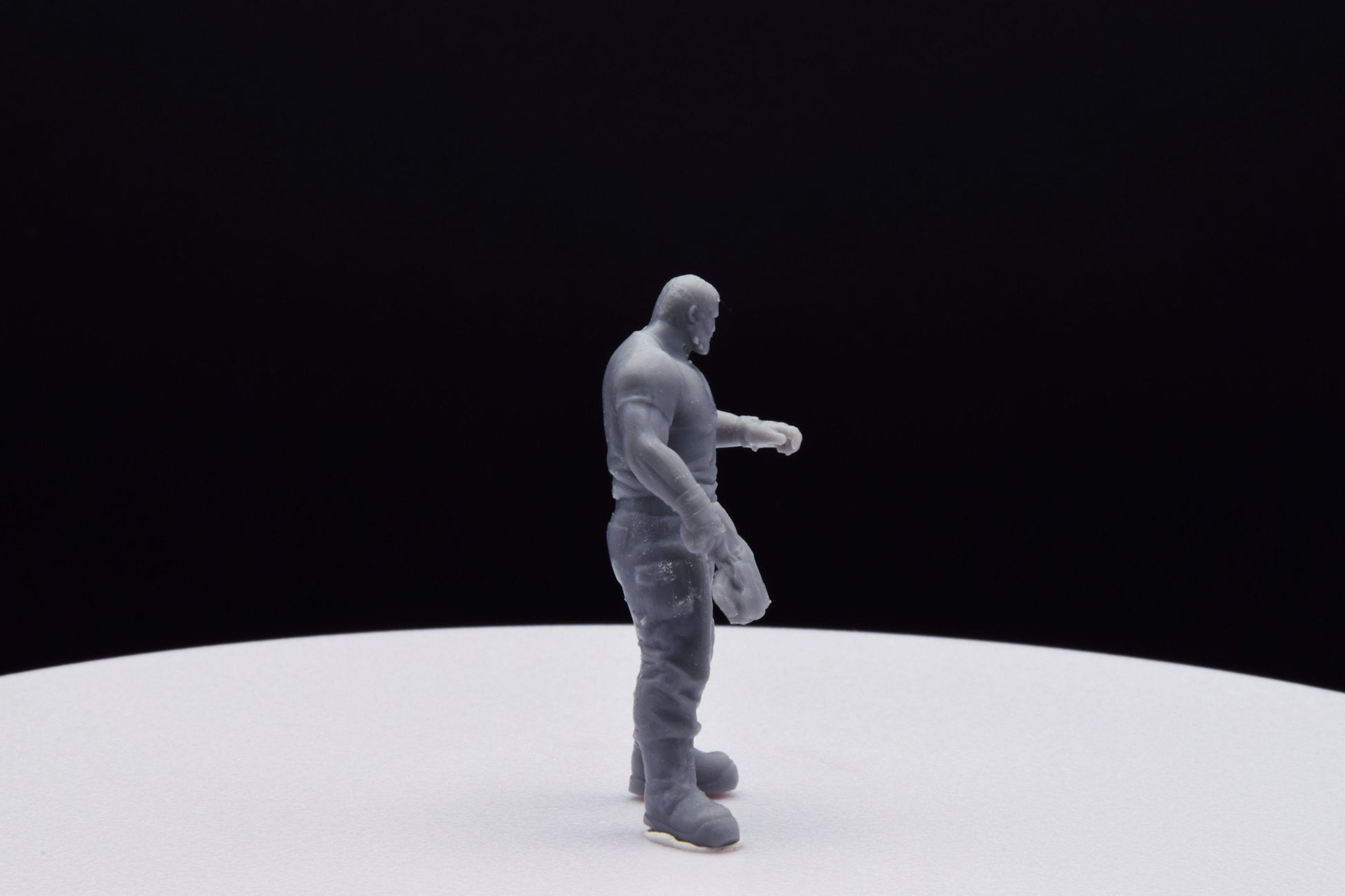 Gears Of War Marcus Old Retired Miniature - TheSTLSmith - 3D Printed with high quality resin for Skirmish/D&D games
