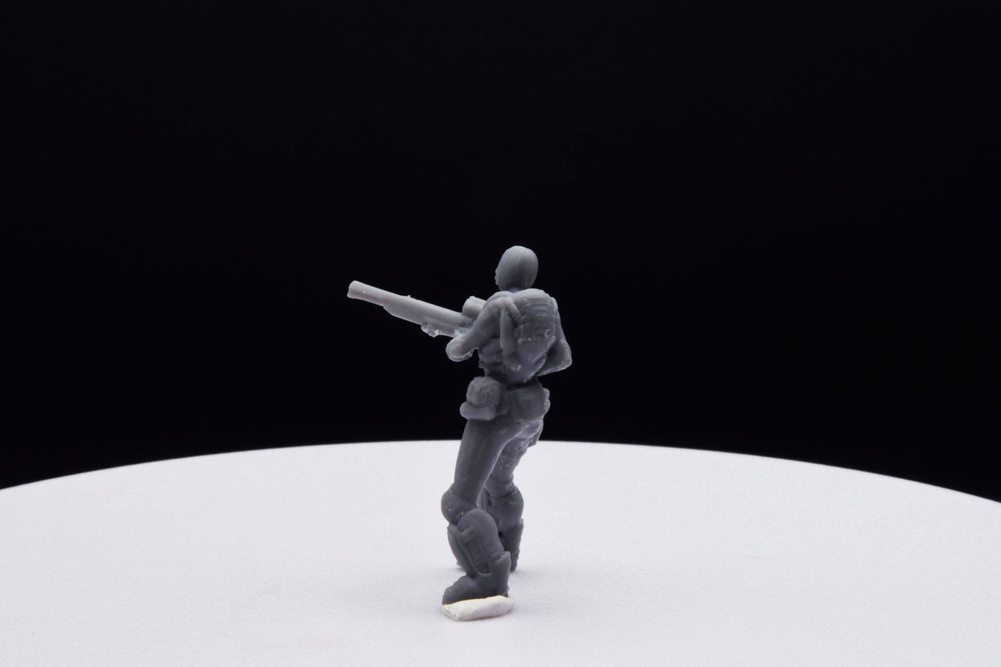 Gears Of War Anya Stroud Summer Ot Miniature - TheSTLSmith - 3D Printed with high quality resin for Skirmish/D&D games