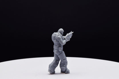 Gears Of War COG Soldier Summer Ot Miniature - TheSTLSmith - 3D Printed with high quality resin for Skirmish/D&D games