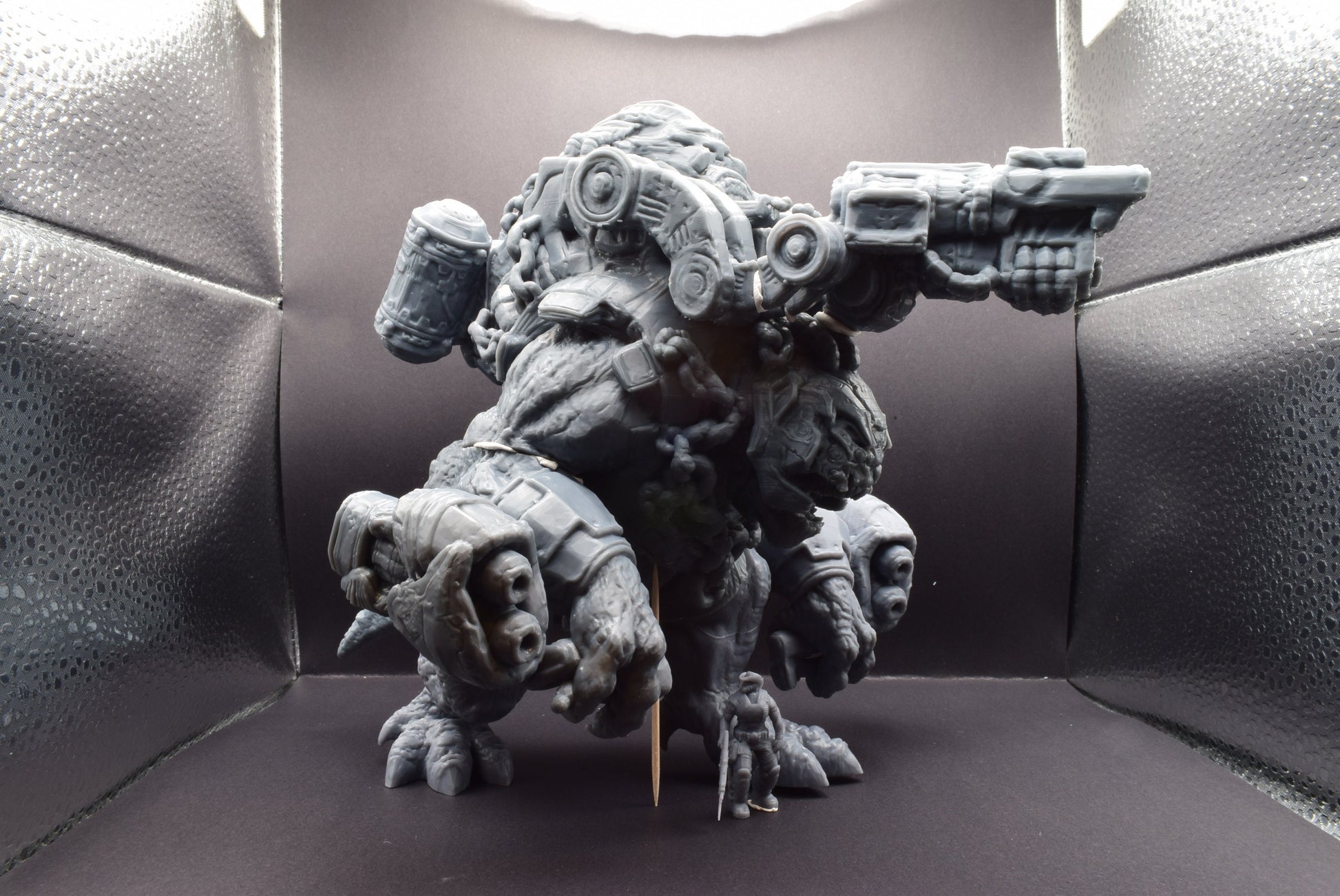 Gears Of War BRUMAK Ot Miniature - TheSTLSmith - 3D Printed with high quality resin for Skirmish/D&D games