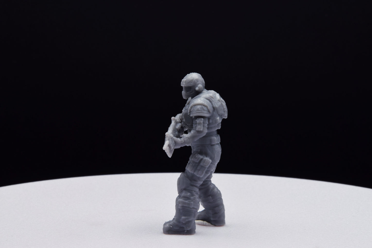 Gears Of War COG Soldier Winter Male Miniature - TheSTLSmith - 3D Printed with high quality resin for Skirmish/D&D games