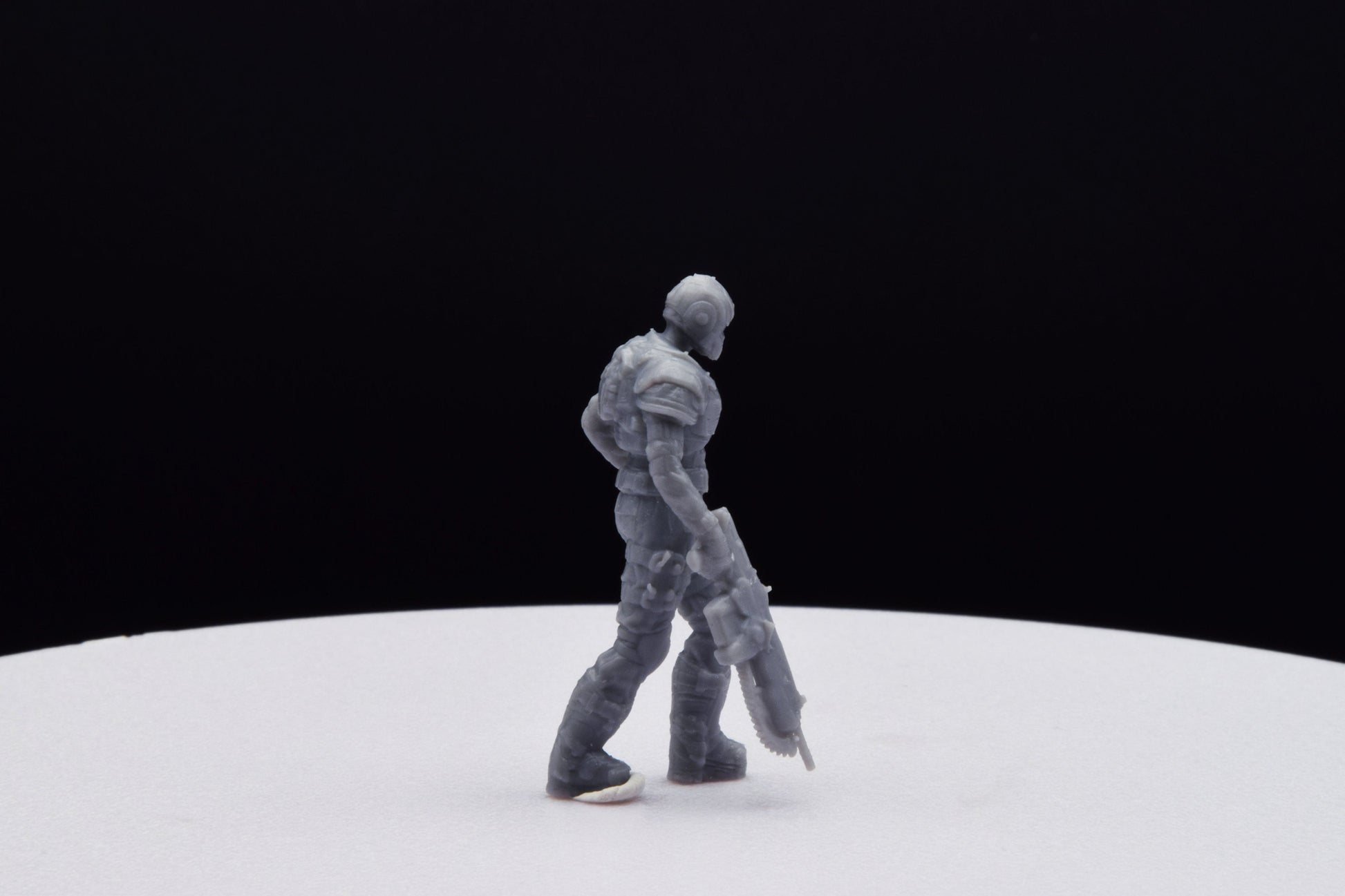 Gears Of War COG Soldier Winter Female Miniature - TheSTLSmith - 3D Printed with high quality resin for Skirmish/D&D games