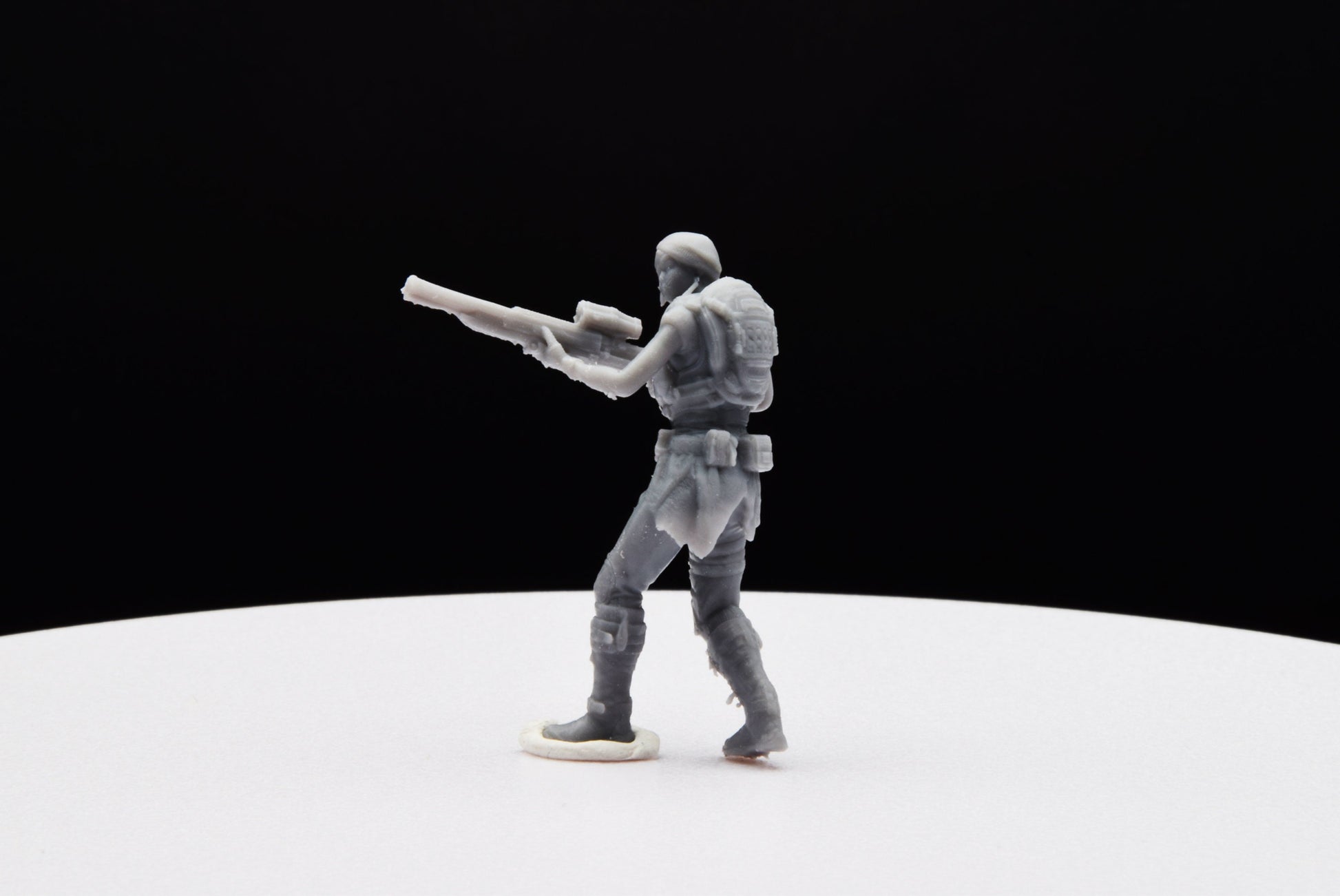 Gears Of War COG Kait Diaz Ot Miniature - TheSTLSmith - 3D Printed with high quality resin for Skirmish/D&D games