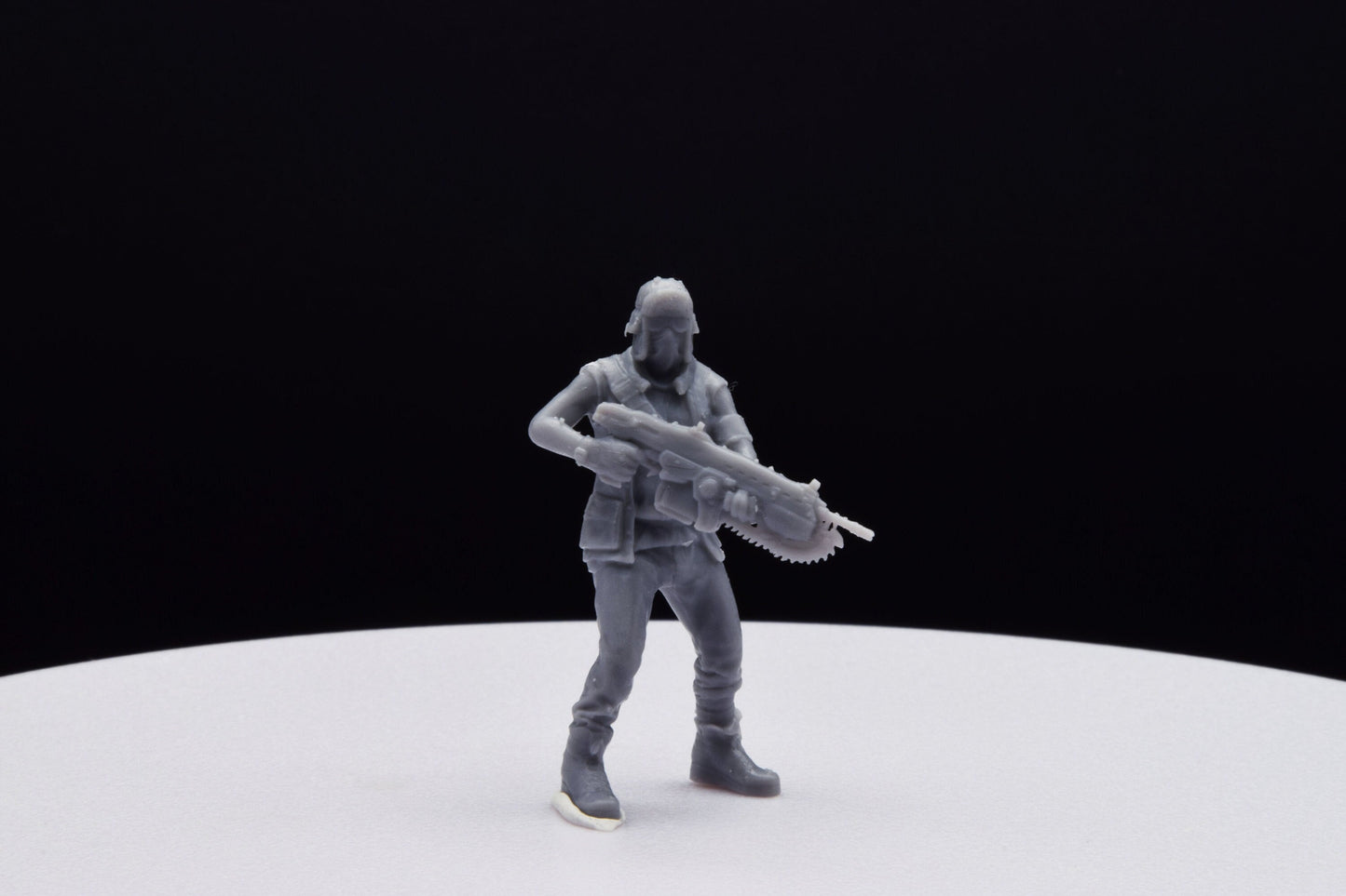 Gears Of War Gary Carmine Miniature - TheSTLSmith - 3D Printed with high quality resin for Skirmish/D&D games