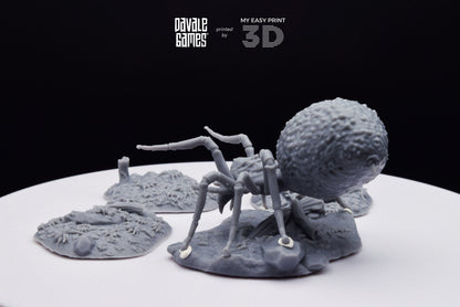 Queen of Spiders and sons - Davale Games - 3D Printed with high quality resin for LOTR/D&D games
