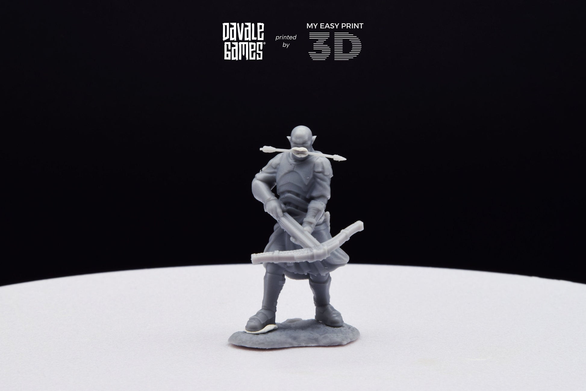 Blood-Handed Captain with Crossbow - Davale Games - 3D Printed with high quality resin for LOTR/D&D games