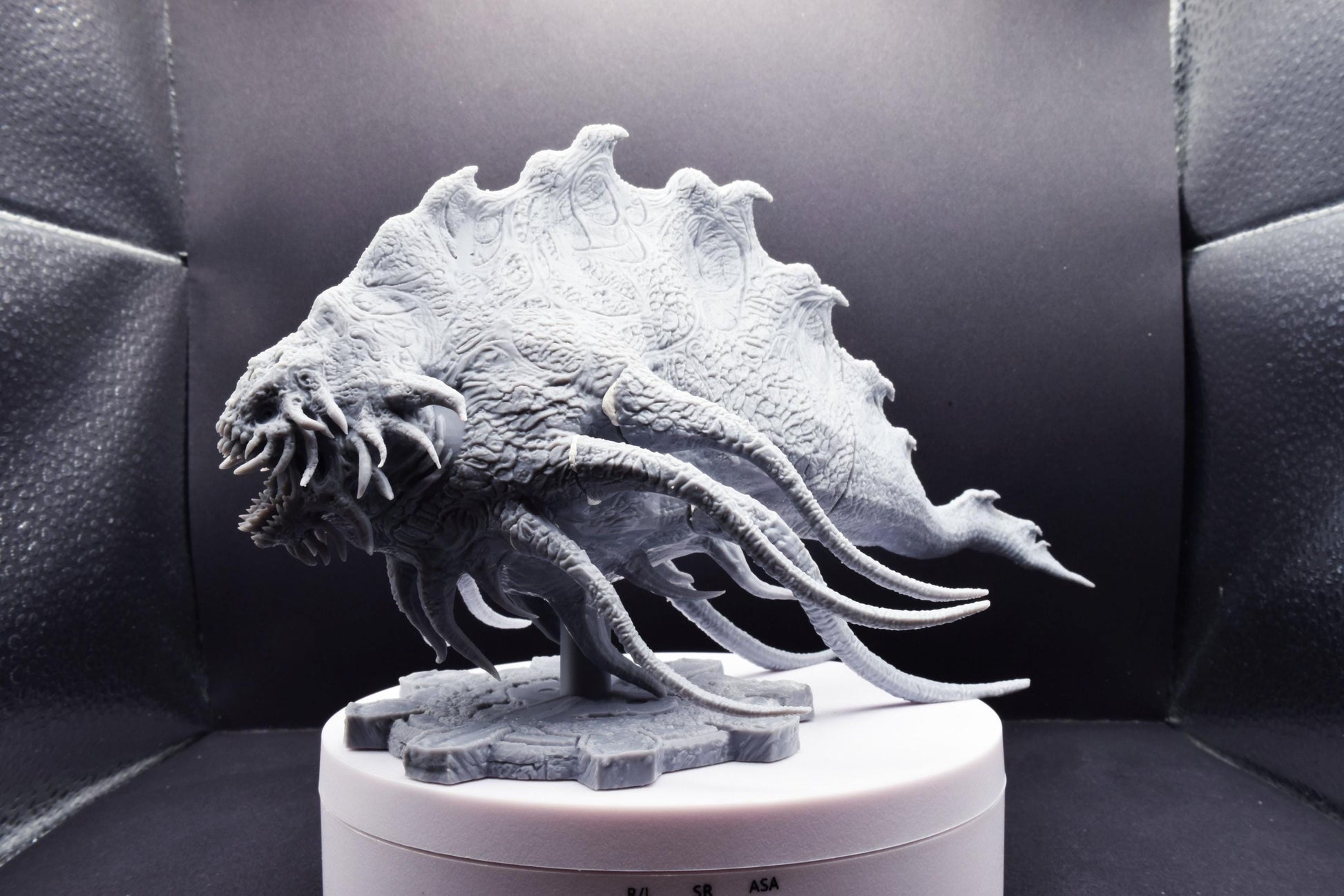 Gears Of War Leviathan Ot Miniature - TheSTLSmith - 3D Printed with high quality resin for Skirmish/D&D games