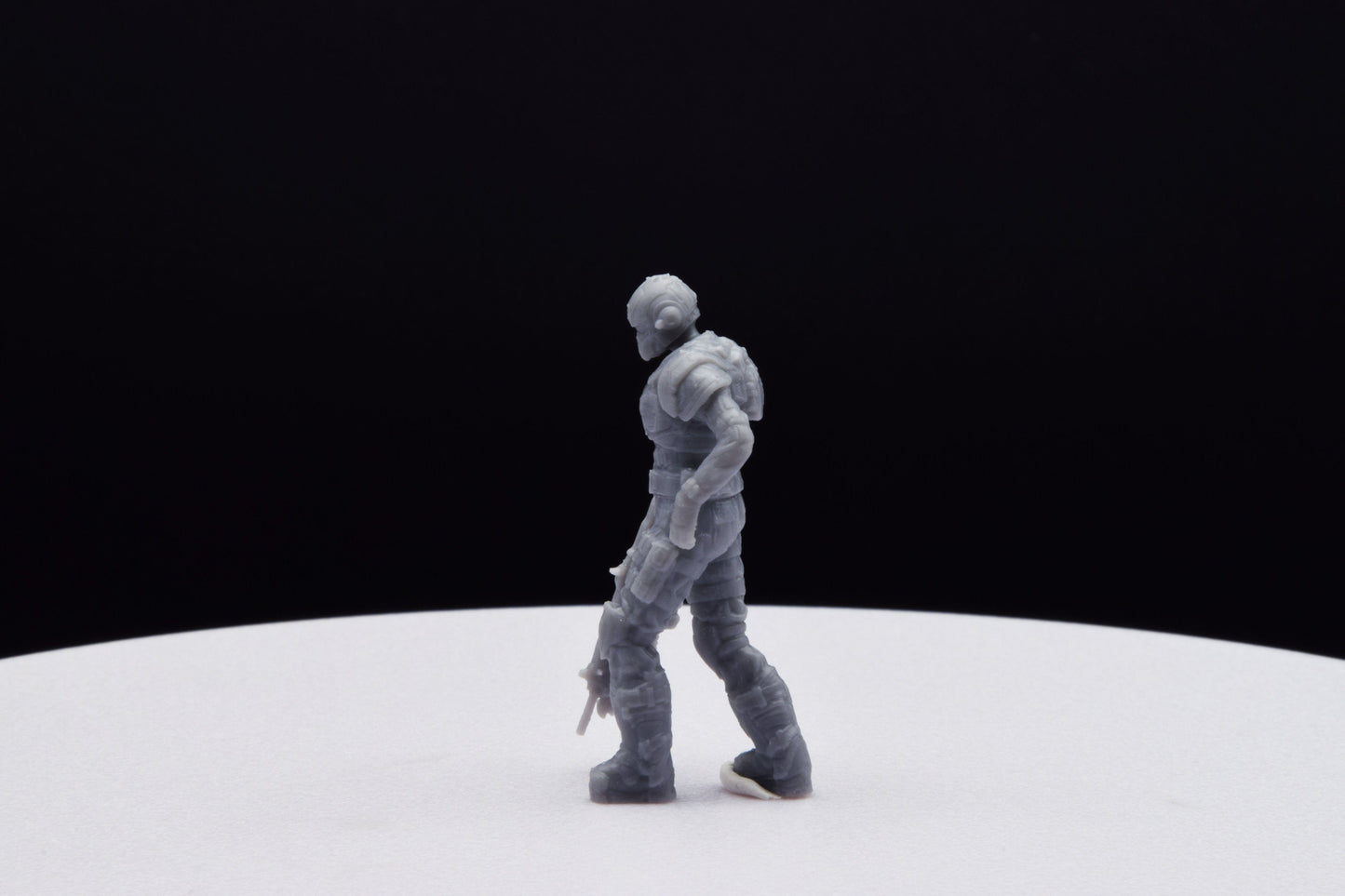 Gears Of War COG Soldier Winter Female Miniature - TheSTLSmith - 3D Printed with high quality resin for Skirmish/D&D games
