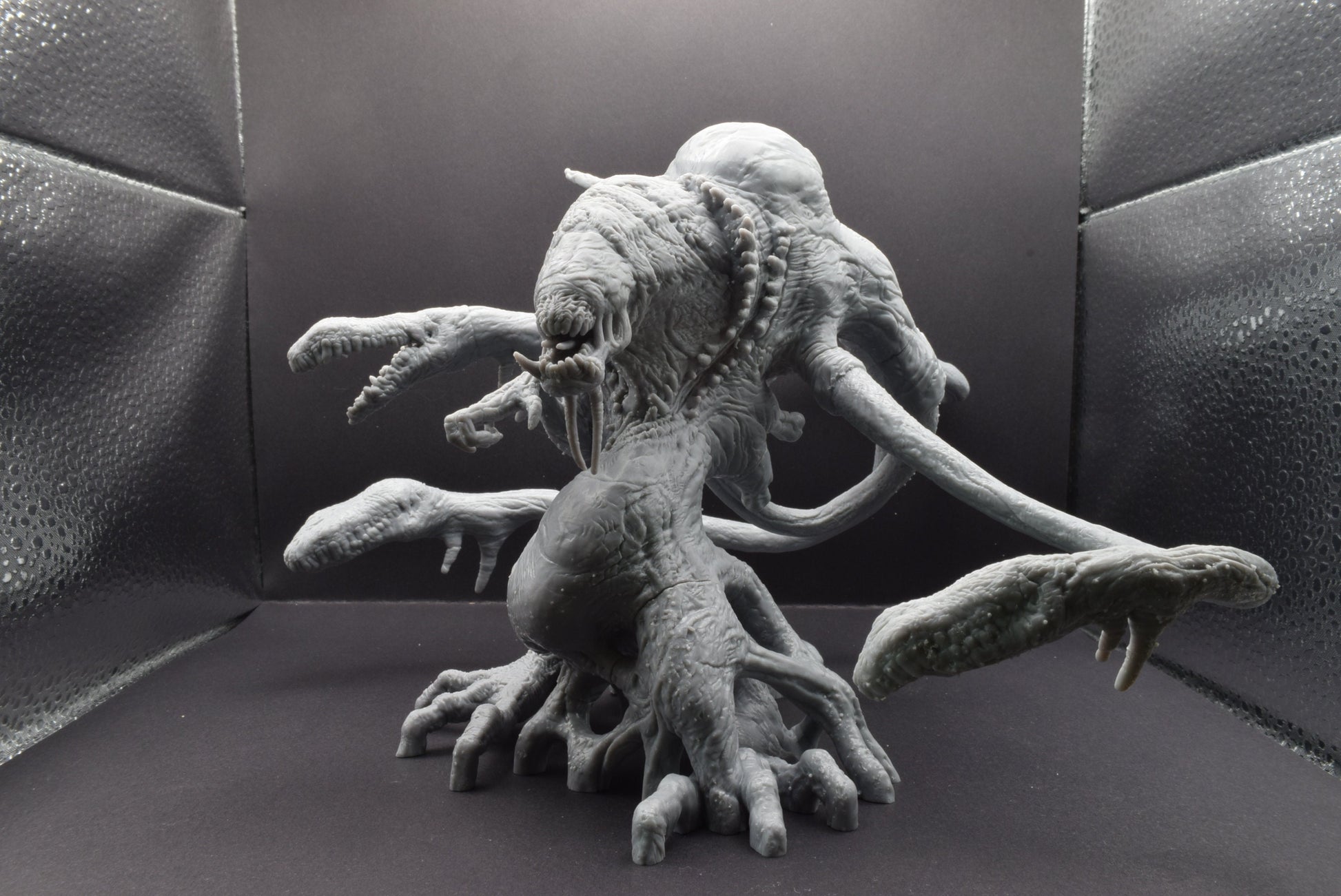Gears Of War Lambent Brumak Ot Miniature - TheSTLSmith - 3D Printed with high quality resin for Skirmish/D&D games