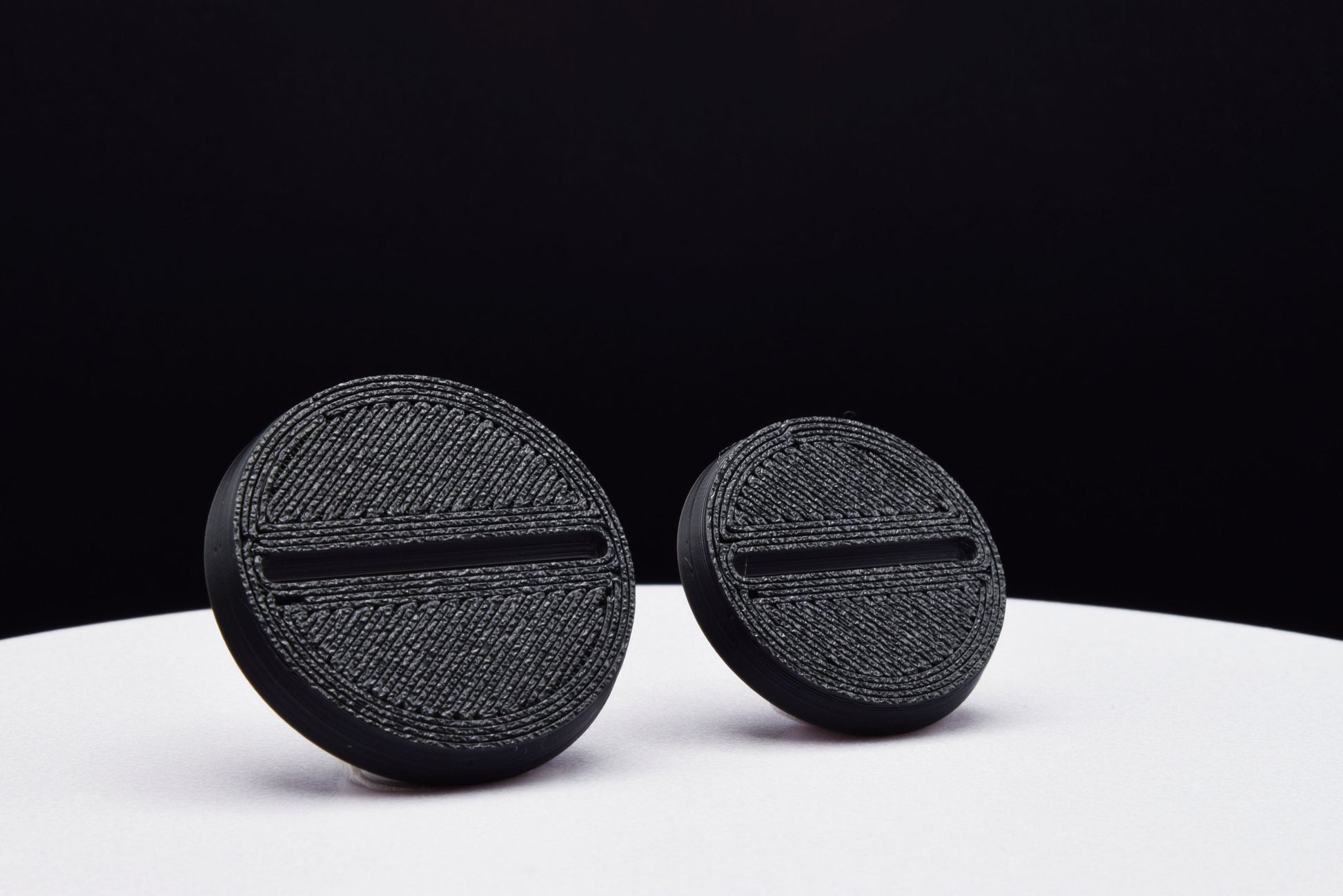 Slotted Round Bases for Miniatures - 20mm 25mm 28.5mm 30mm 32mm - 3D Printed with high quality PLA+ for Tabletop Games/Wargames/D&D games