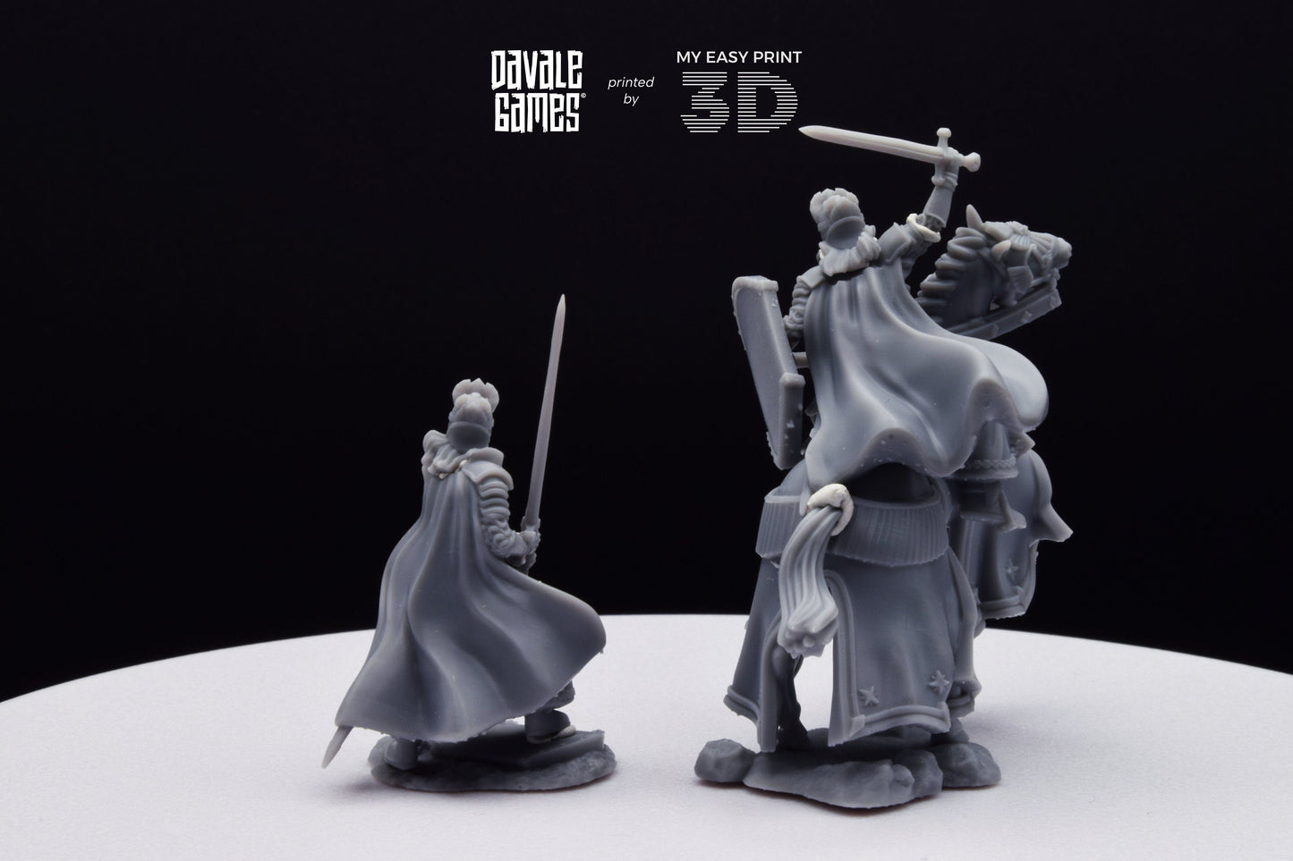 High Human King with Helmet - Foot and Mounted - Davale Games - 3D Printed with high quality resin for LOTR/D&D games