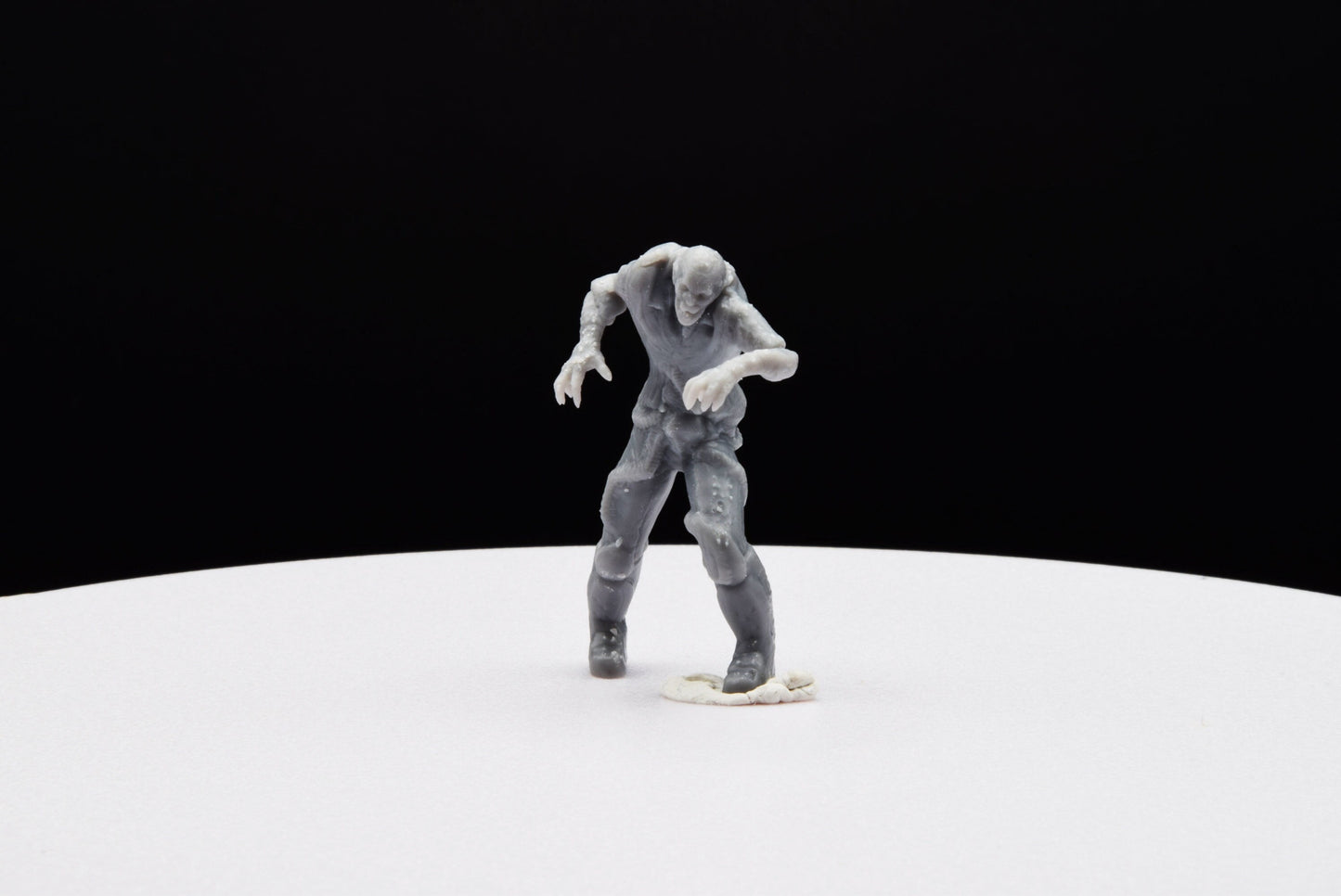 Gears Of War Lambent Former Male Ot Miniature - TheSTLSmith - 3D Printed with high quality resin for Skirmish/D&D games