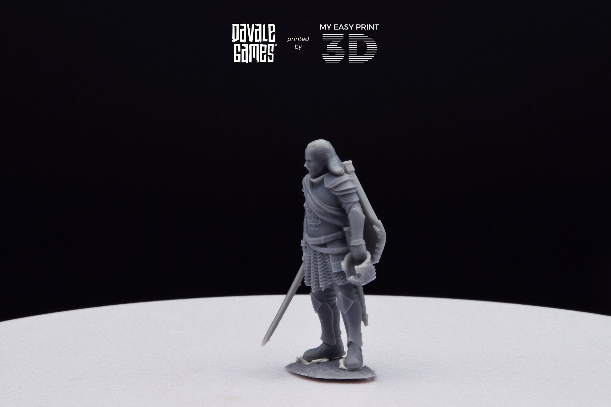 Veteran Grey Castle Captain [Ver. 1] - Davale Games - 3D Printed with high quality resin for LOTR/D&D games