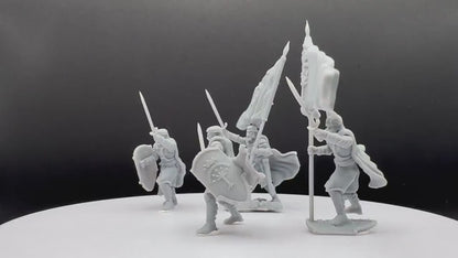 High Human Commander - Davale Games - 3D Printed with high quality resin for LOTR/D&D games